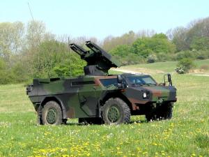 KMW Fennek 2001 года